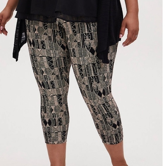 torrid Pants - Torrid Black and Cream Patterned Leggings